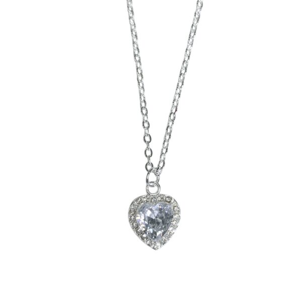 COLLAR CON DIJE DE CORAZON CON PIEDRA