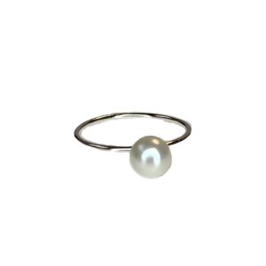 ANILLO FINO CON PERLA
