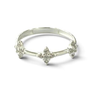 ANILLO CON TRES FLORES
